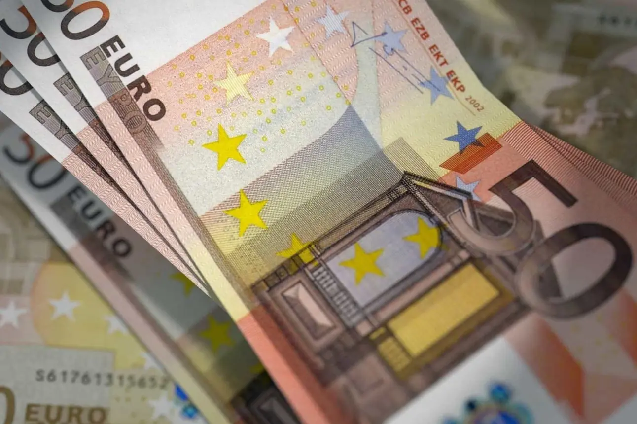 Precio del euro para hoy lunes 11 de marzo en los bancos de México. Foto: Pixabay