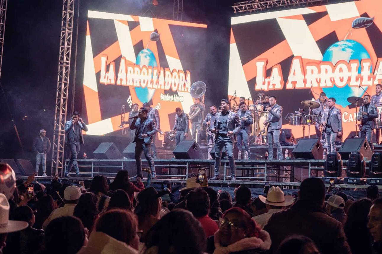 La Arrolladora Banda El Limón dará concierto en la Feria de Semana Santa de Atempan 2024, en Puebla. Foto: Cortesía