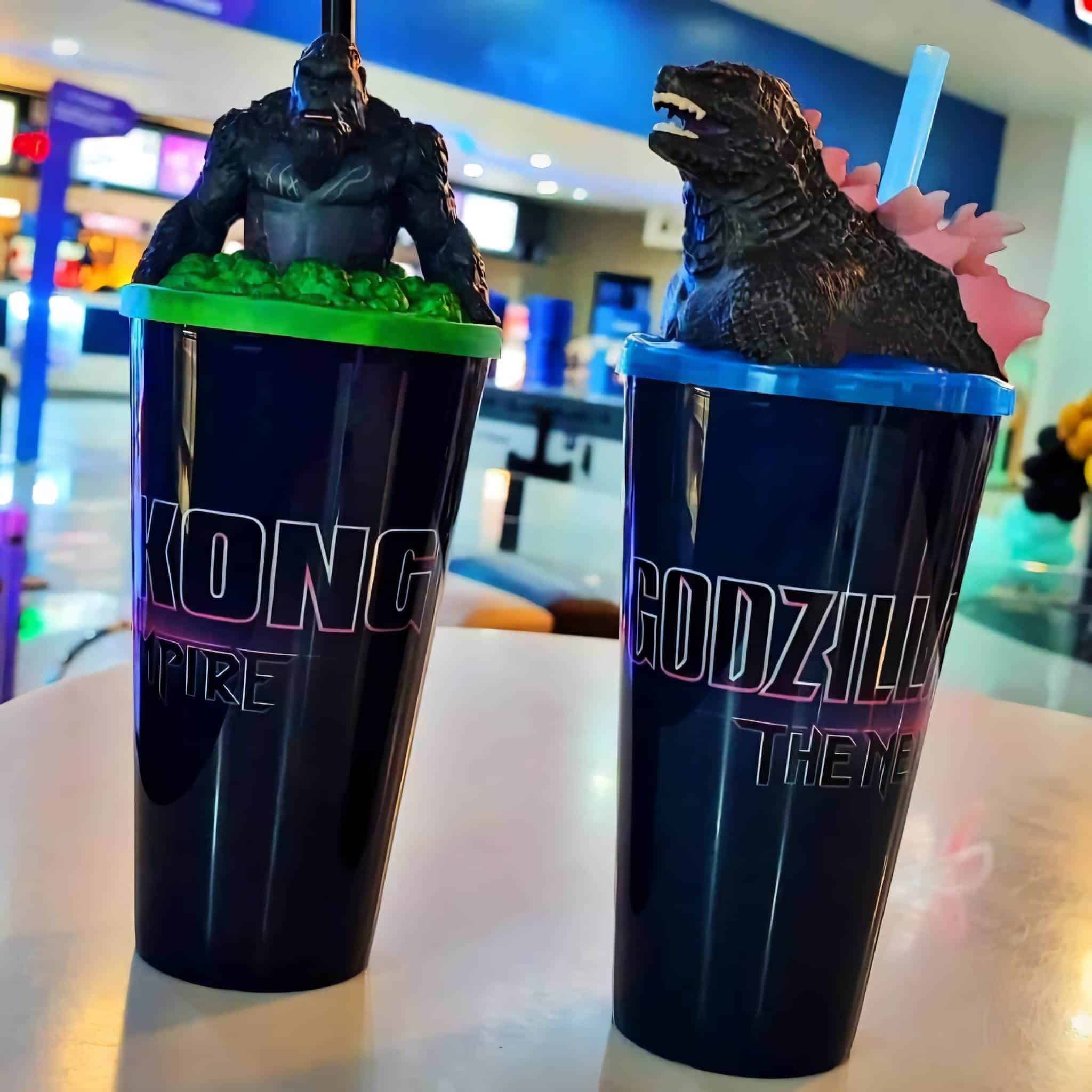 Venta de los vasos de la película de Godzilla y Kong en Cinépolis