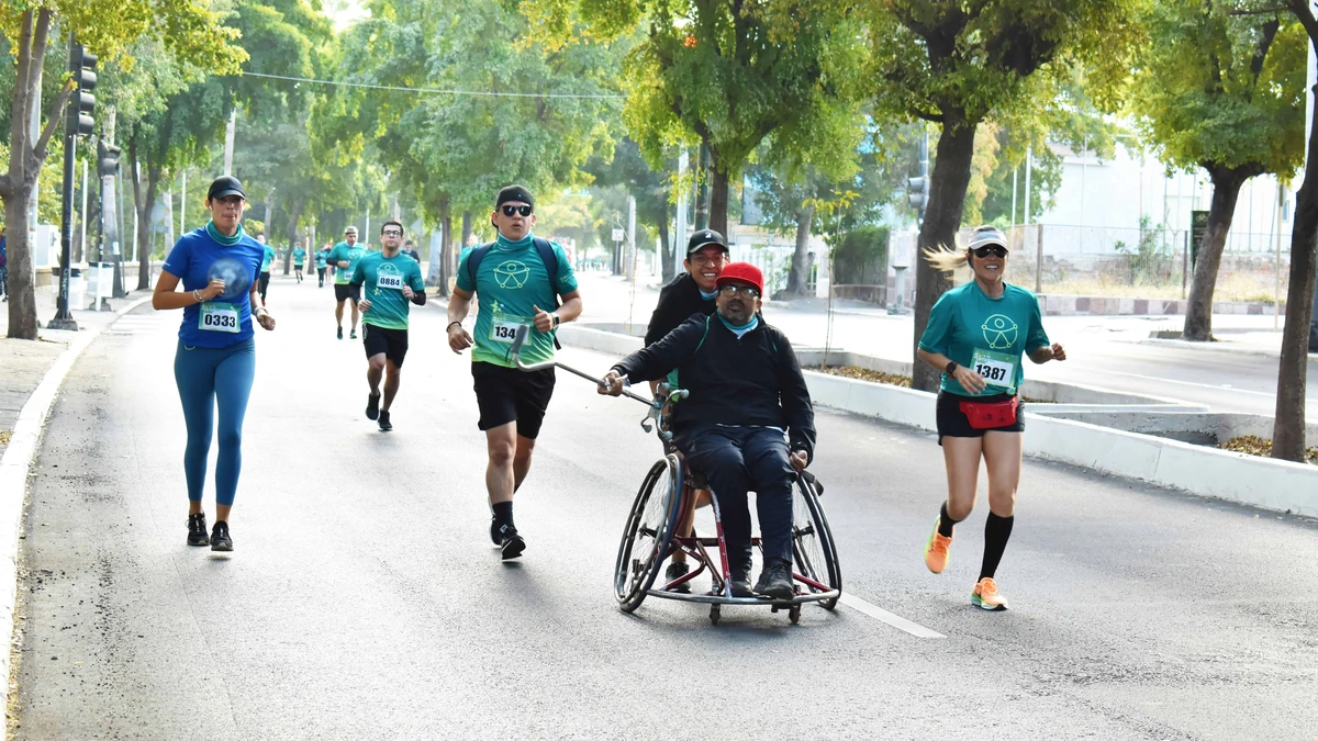 Personas disfrutando del recorrido 5K a tu manera edición 2023. Cortesía Estrella Guía IAP