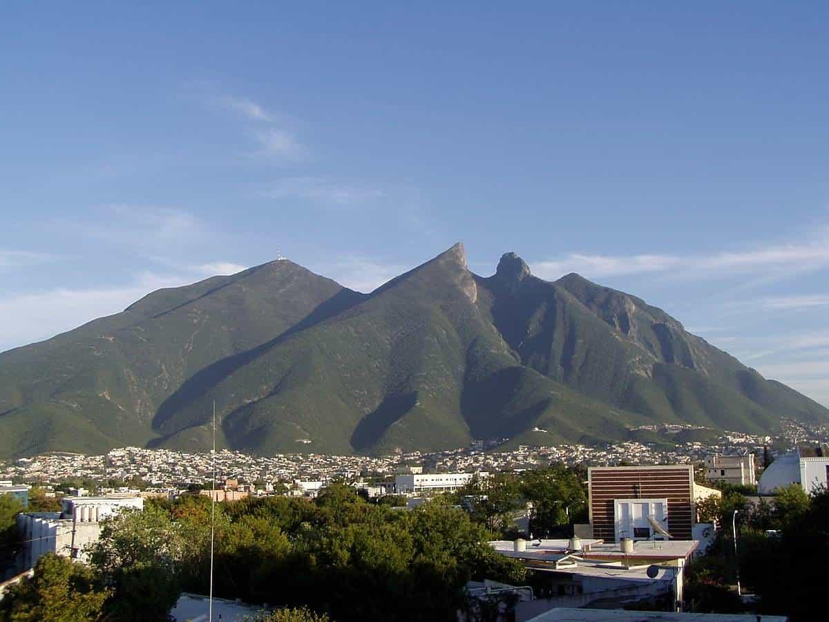 Cerro de La Silla en Monterrey. Imagen Wikipedia