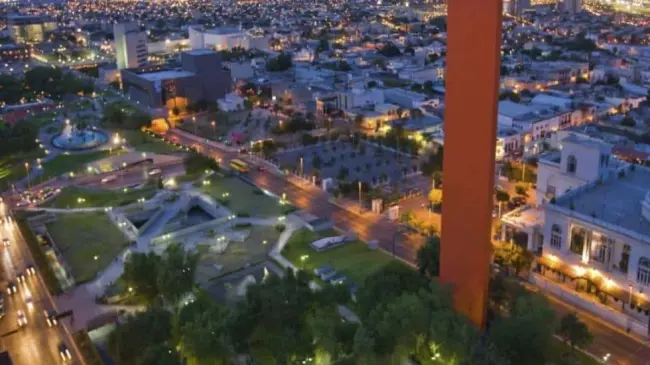 Macroplaza Monterrey. Imagen Rasca Mapas