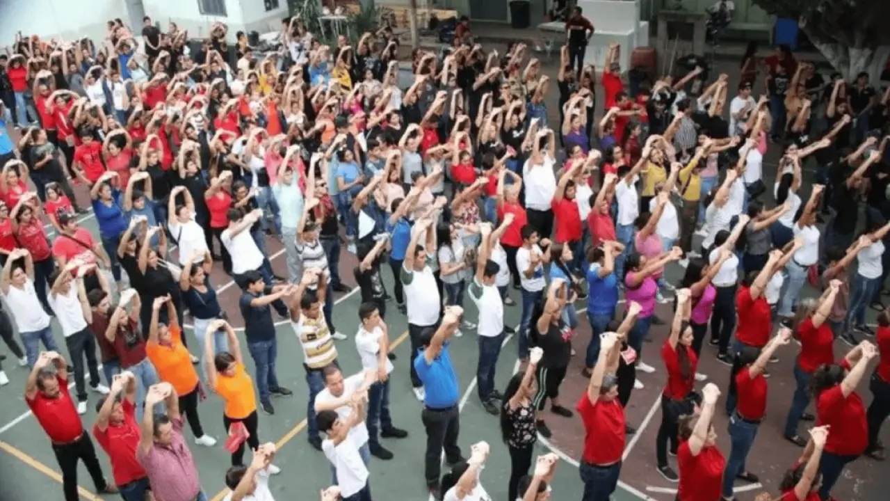 7 mil padres de familia en encuentro para padres e hijos de COBAES