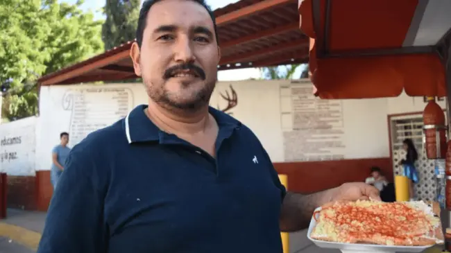 En Barrancos “El Pariente” lleva una vida entre elotes y sueños cumplidos