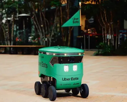 Uber Eats lanza servicio de entrega robotizado en Tokio: una innovación en entrega de comida