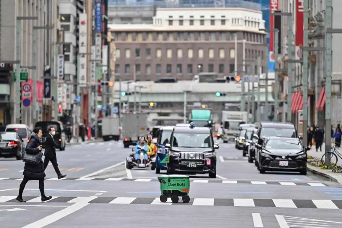 robot uber eats