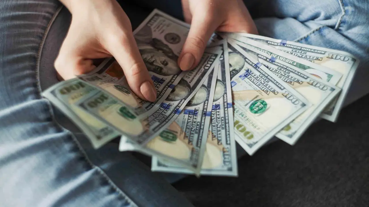 Precio del dólar para hoy viernes 15 de marzo en los principales bancos de México. Foto: Unplash