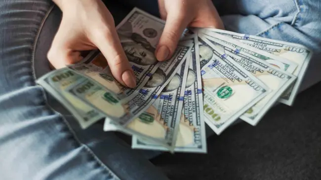 Precio del dólar para hoy viernes 15 de marzo en los principales bancos de México. Foto: Unplash
