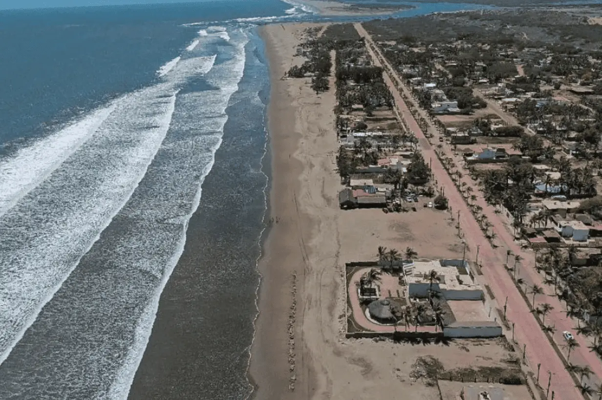 Municipio de Guasave. Casas de playa en la rivera del Mar de Cortés