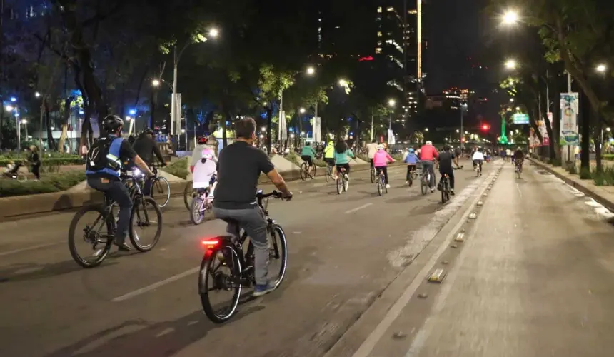 Paseo Nocturno Muévete en Bici de la CDMX.