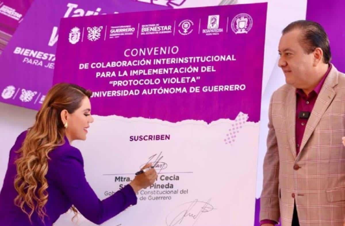 Presentación tarjeta Violetta para apoyo a mujeres en Guerrero. Foto MVS Noticias
