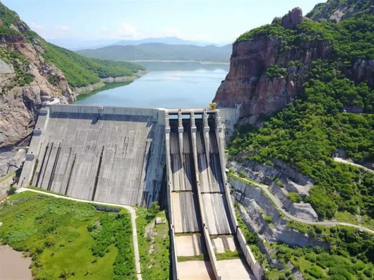 Presa Luis Donaldo Colosio (Huites) sobre el Río Fuerte, Sinaloa