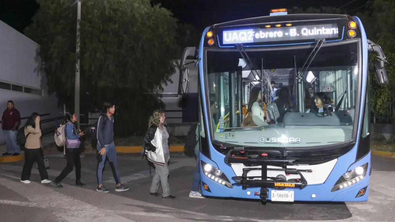 Ponen en marcha las nuevas rutas de transporte en la Universidad Autónoma de Querétaro (UAQ). Foto: Cortesía
