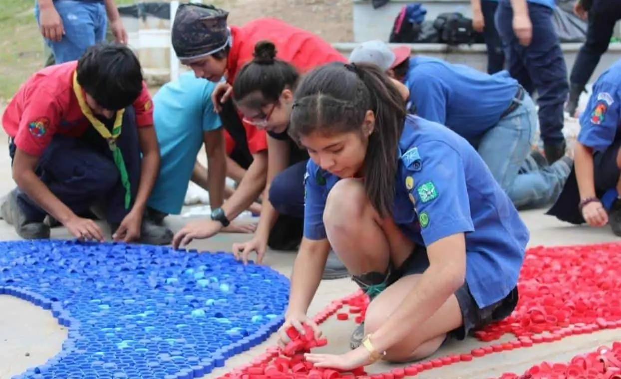 Ana Rubio participando en actividad de scouts Culiacán. Foto Diego Ortíz