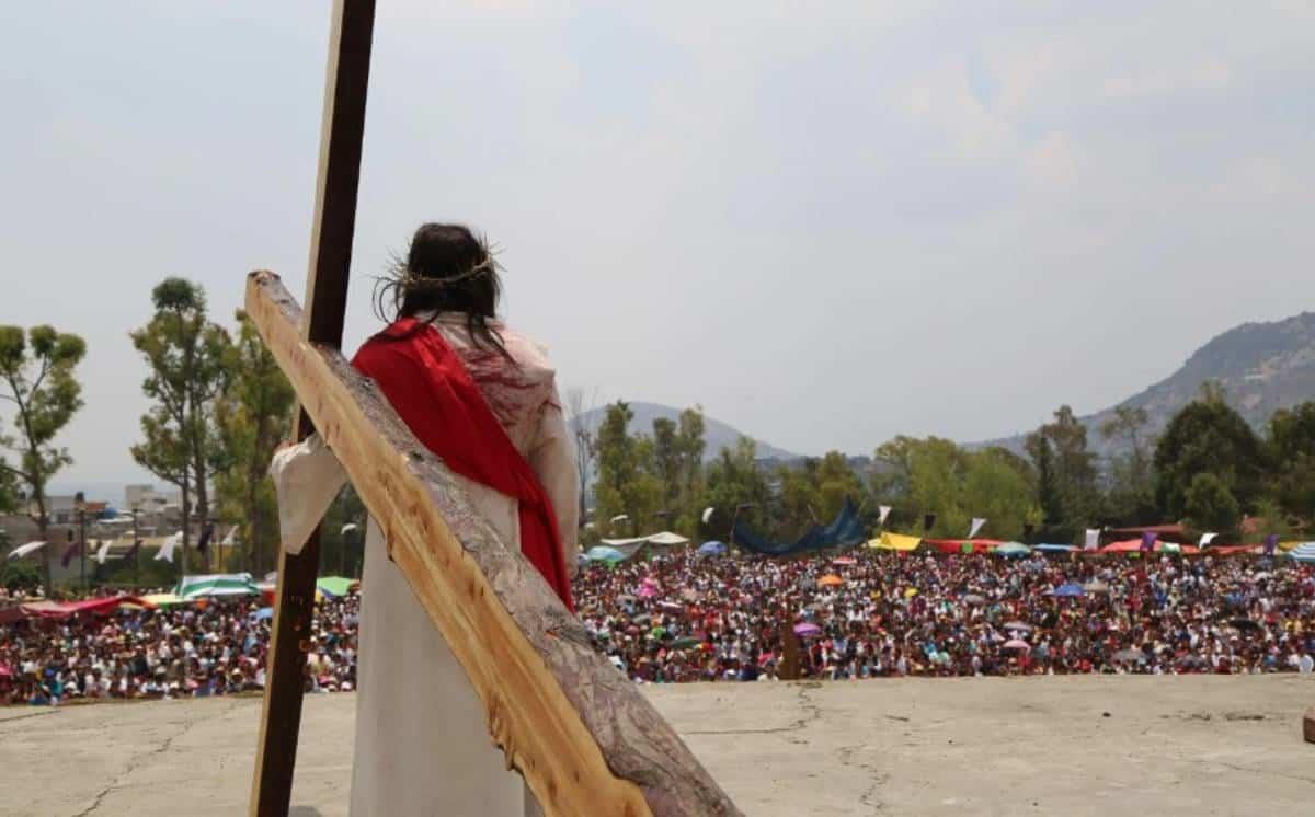 Representación Vía Crucis en Iztapalapa. Foto Fortuna y Poder