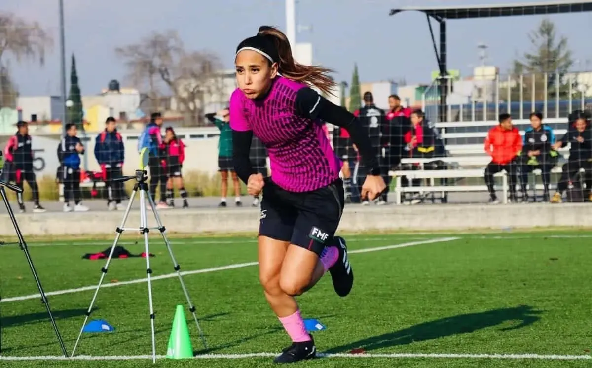 La sinaloense María Fernanda Márquez hace historia como árbitra en la Liga MX Femenil