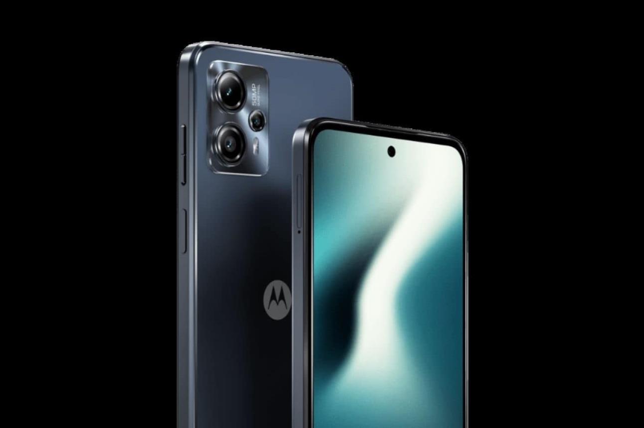 El smartphone Motorola Moto G13 incluye un diseño elegante. Foto: Cortesía