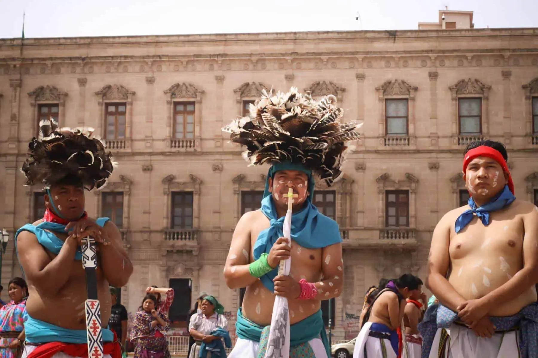 Celebración de la Semana Santa Rarámuri en la Plaza del Ángel