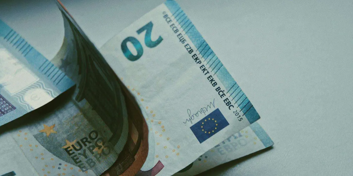 Precio del euro para hoy lunes de 25 de marzo de 2024 en México. Unplash