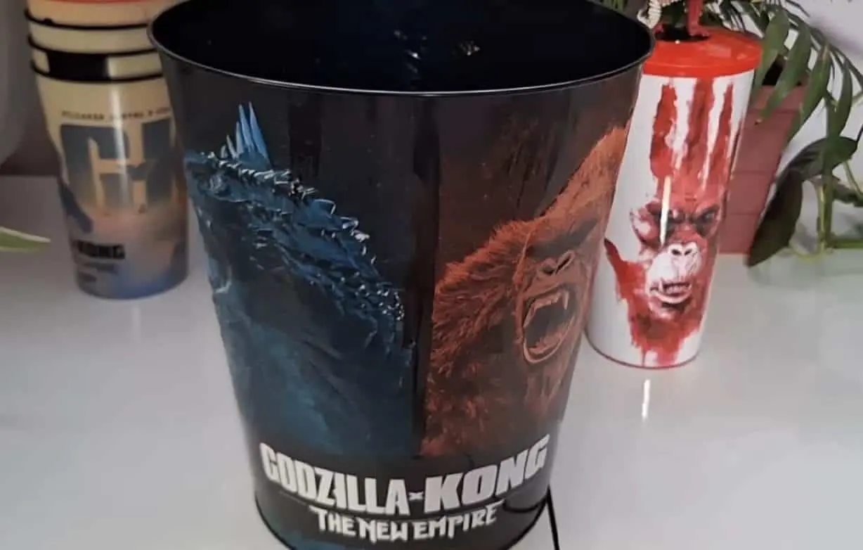 La palomera de Godzilla que lanzó Cinemex es metálica. Foto: Coleccionables de Cine y Más