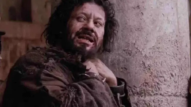 Pietro Sarubbi interpretando a Barrabás en la película La pasión de Cristo / Captura de la película La pasión de Cristo