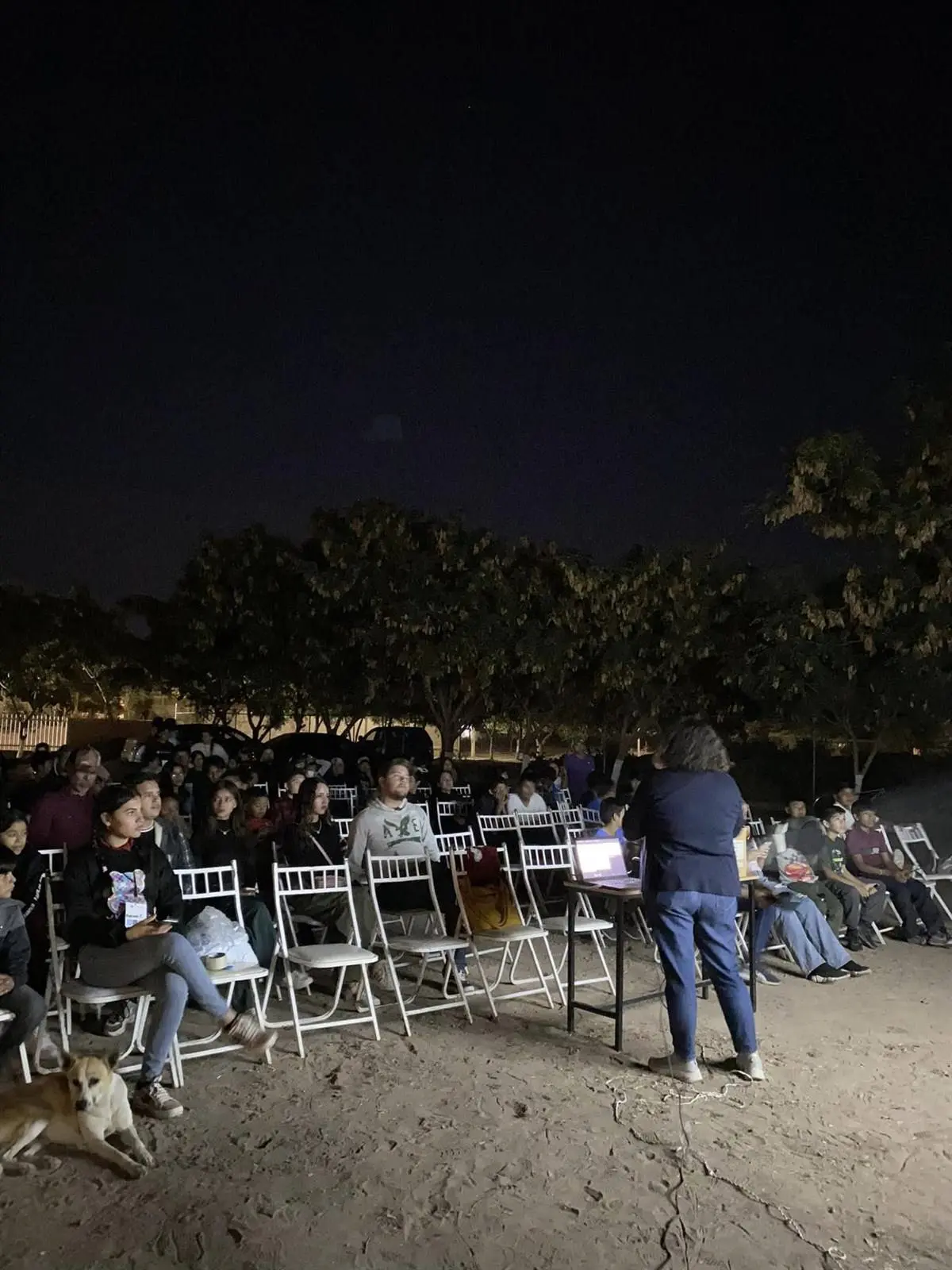 El Bachillerato Intercultural de Villa Juárez fue el punto de encuentro para observar el espacio sideral