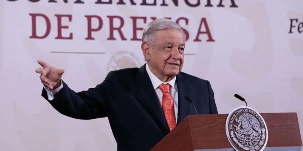 AMLO.