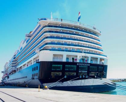 Llega a Mazatlán el crucero turístico "Koningsdam"