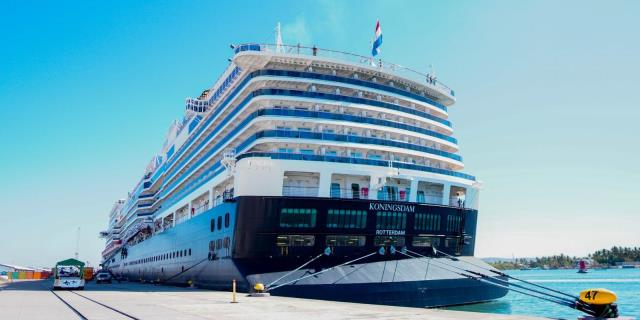 Llega a Mazatlán el crucero turístico “Koningsdam”
