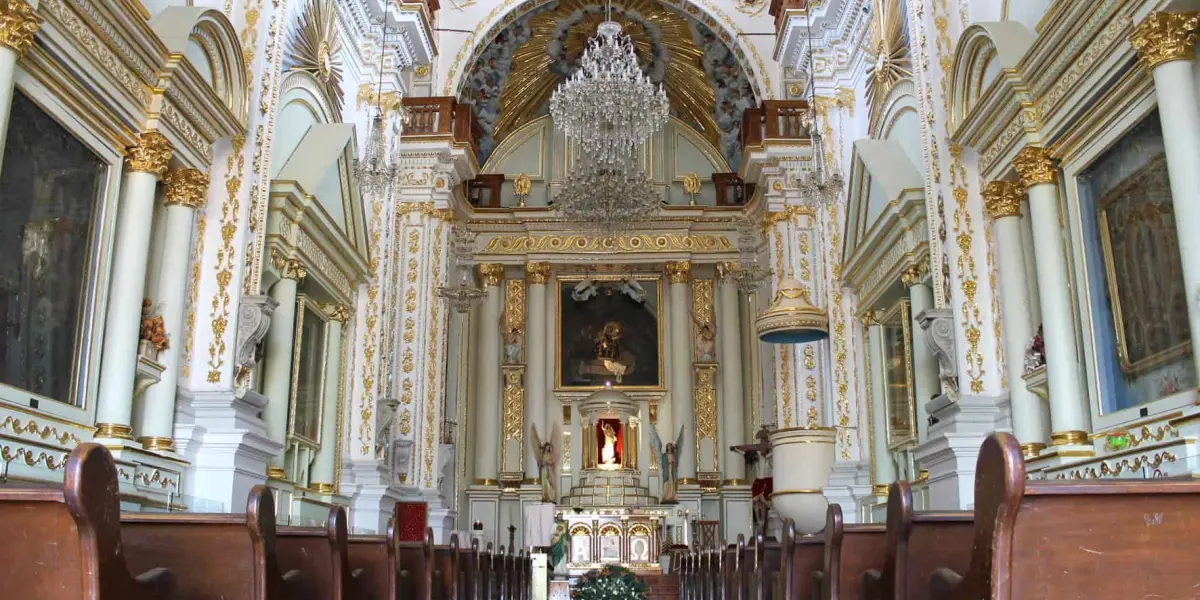 Interior de la Capilla de la Virgen de los Dolores, El Calvario, en Metepec. Foto Secretaría de Cultura y Turismo