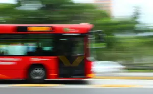Metrobús CDMX: ¿De cuánto es la multa por invadir el carril confinado?