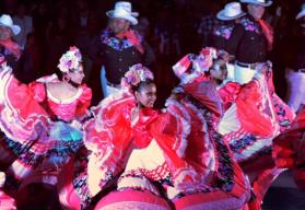 Disfruta de las Noches de Algarabía Folklórica en Monterrey