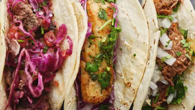 tacos de arrachera y barbacoa, hasta el fresco toque del pescado estilo Ensenada en restaurante Maxali. Foto FB Oficial