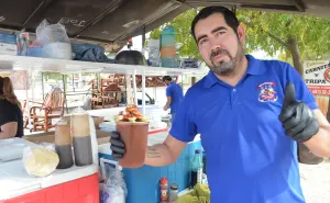 Jesús Alberto les pone pasión a sus cocteles de mariscos en el sector Agricultores en Culiacán
