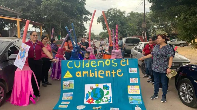200 niños y niñas reciben educación en el Jardín de Niños, “Francisco Gabilondo Soler”, que se ubica sobre las calles en el fraccionamiento San Benito.