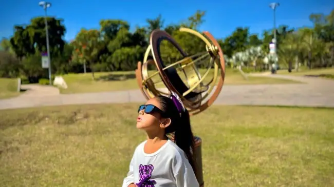 El peligro de observar de forma directa eclipse solar del 8 de abril