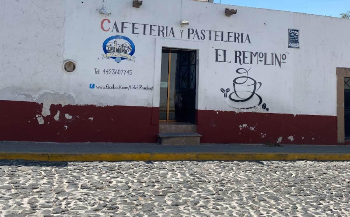Cafetería y pastelería El Remolino en Nopala, Hidalgo. Foto Ana Suárez