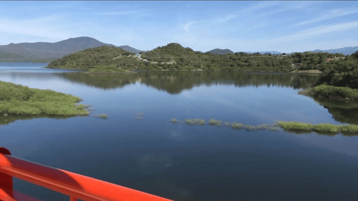 Acceso a la presa de Bacurato en el municipio de Sinaloa