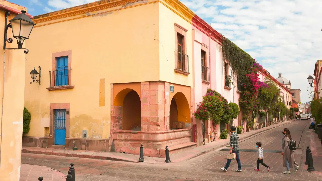 Las escrituras son esenciales para garantizar la seguridad de tu propiedad. Foto: Unsplash