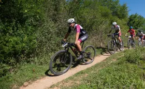 Nancy y Ángel en ciclismo de montaña ponen muy en alto en nombre de Sinaloa