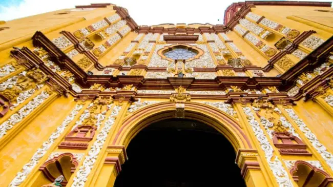 Templo de San Juan Bautista en Metepec. Foto México Desconocido