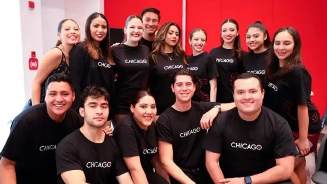 Elenco de la producción Chicago del ITESM campus Toluca. Foto Revista Escaparate