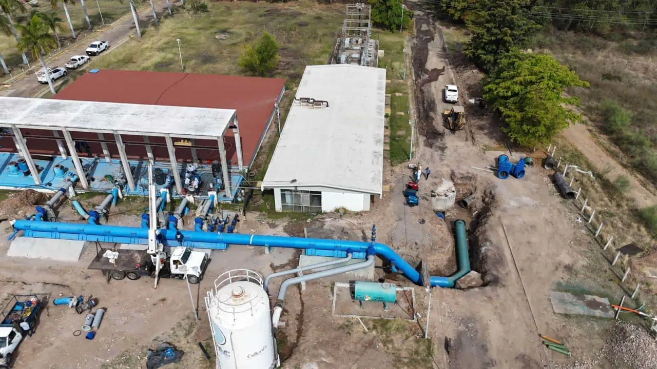 Algunos sectores de Culiacán ya tienen agua potable.