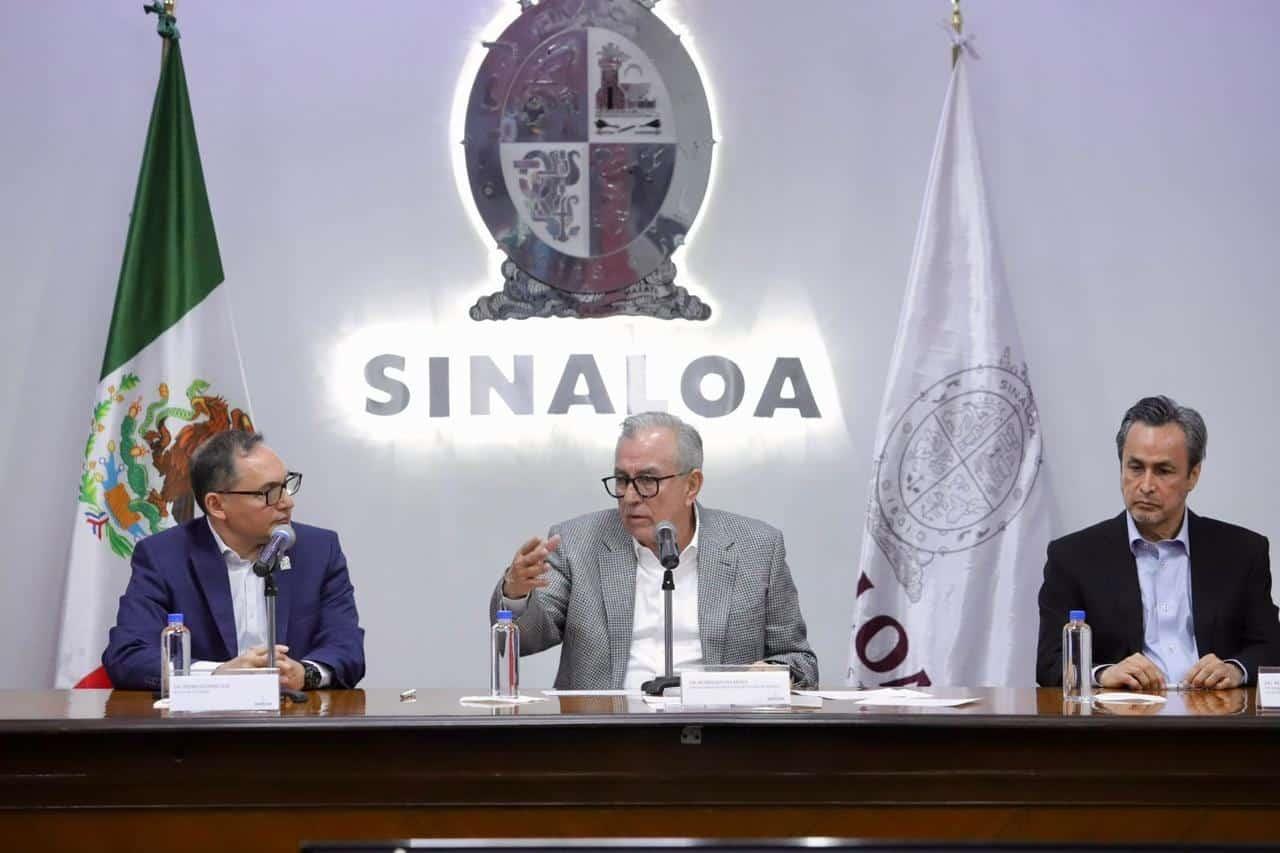 El Gobernador de Sinaloa y el Rector de la UAdeO firman convenio