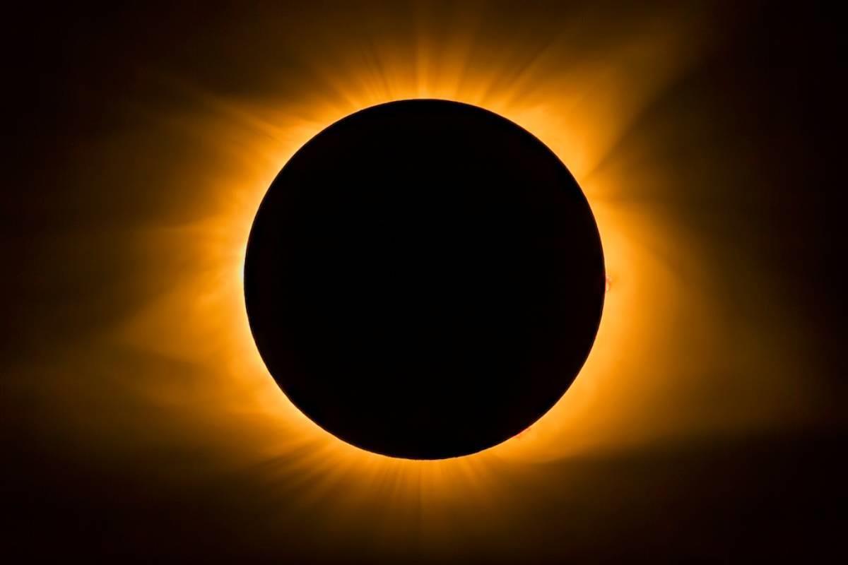 Eclipse total de Sol. Foto Kenneth Keifer | Getty Images/iStockphoto