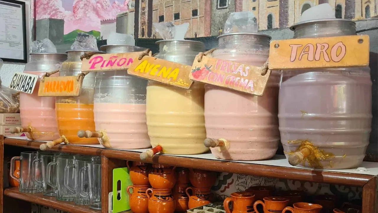 Feria del Pulque 2024 en el Centro Histórico de Puebla, tendrá una amplia variedad de productos. Foto: Cortesía