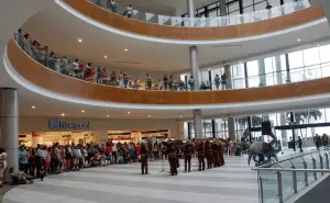 De paseo por el centro comercial Altama City Center en Tampico