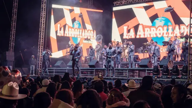 La Arrolladora Banda El Limón dará concierto el próximo 24 de mayo en la Arena de la CDMX, ya inició la preventa de boletos. Foto: Cortesía