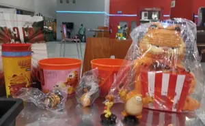 Precio de los coleccionables que tendrá Cinemex de Garfield; palomera 3D, vasos, figurines y cubeta palomera