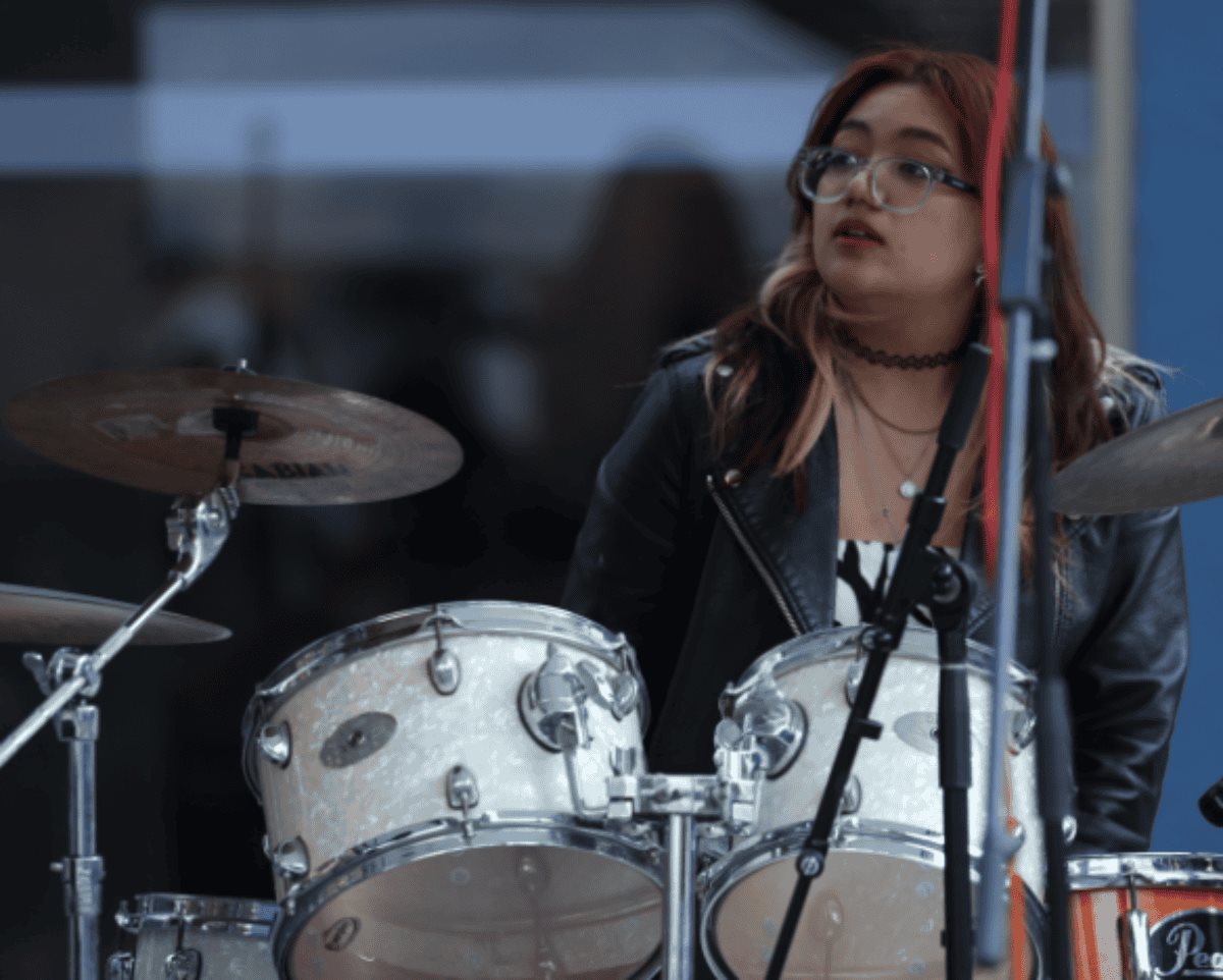Mila Zun en el Tec de Monterrey en una presentación de su banda Orange Motion Foto Leonor A